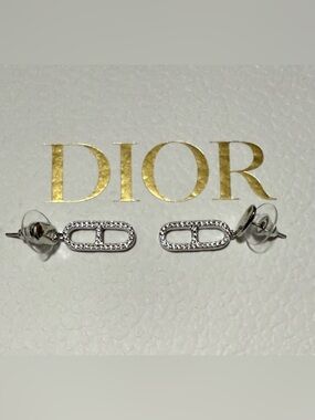 Luxurious Silver Crystal Link CD Initial Stud Earrings